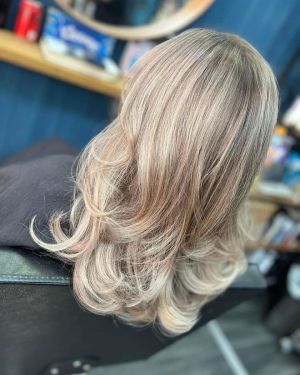 money piece highlights hairdressers in Wallasey, The Wirral